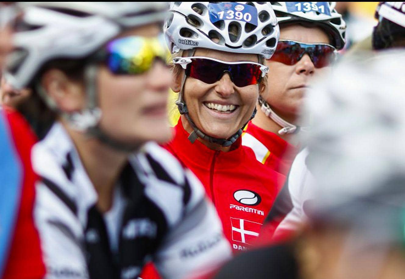 Glade cyklister fra Danmarks Cykle Union der får gode rabatter og ekstra dækninger på deres forsikringer hos Tryg